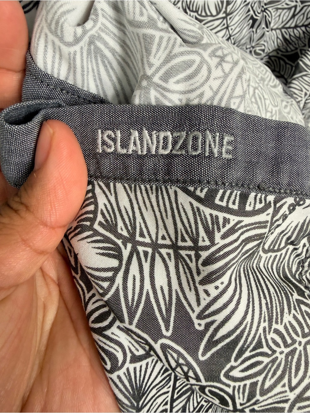 Tommy Bahama IslandZone Hawaiian Shirt Mens Large Tropical Floral Camp - Picture 4 of 7